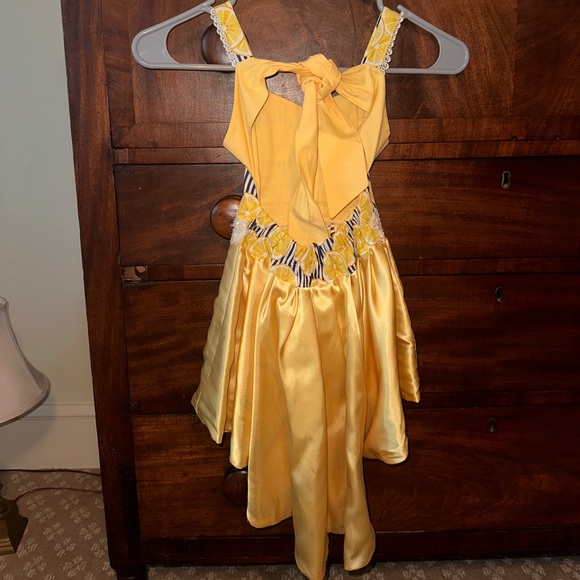 Custom Unknown designer Lemon Outfit - Picture 2 of 3